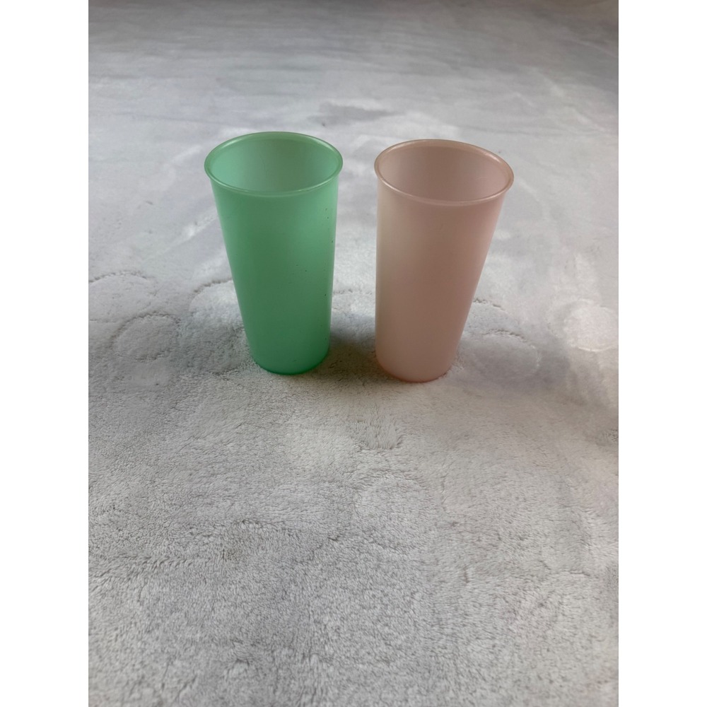 Tupperware‎ Set of 2 Frosted Tumblers Cups Green Pink 5 Inch Tall